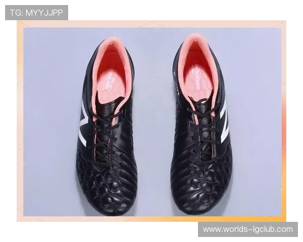 全面解析双新品牌足球鞋性能与实际使用表现全方位深度优缺点评价